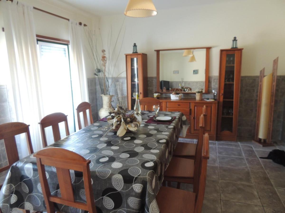 Casa Da Praia Das Paredes-Nazare Senhora da Vitoria ภายนอก รูปภาพ